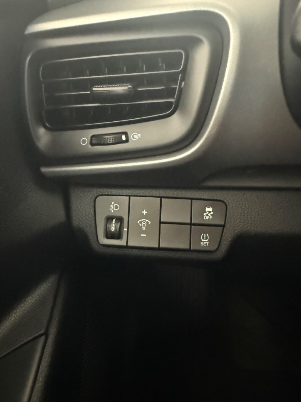 KIA Stonic 1.4 MPI 100 CV Energy - 11