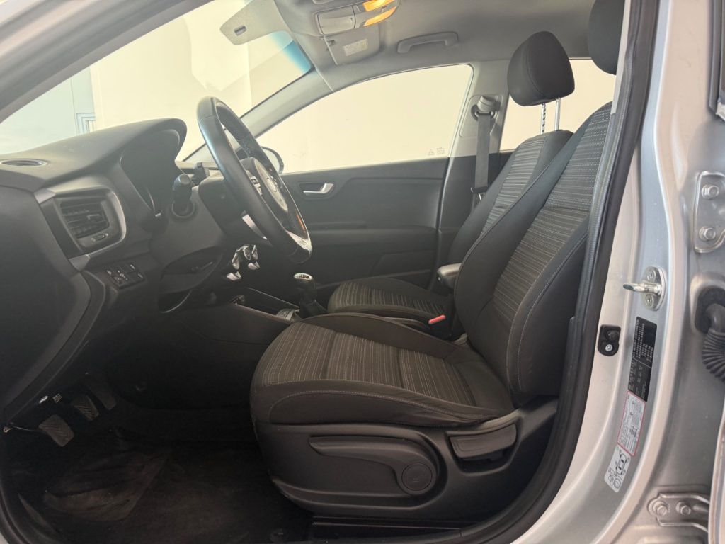KIA Stonic 1.4 MPI 100 CV Energy - 16