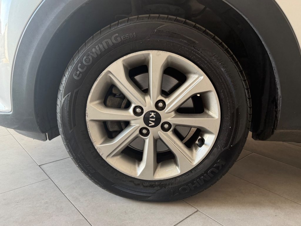 KIA Stonic 1.4 MPI 100 CV Energy - 17