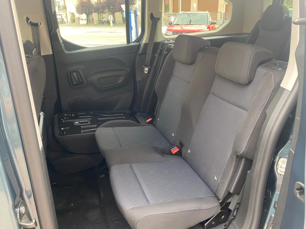 FIAT Doblo 1.5 BlueHdi 130CV AT8 7 POSTI LA PRIMA**IN ARRIV - 15