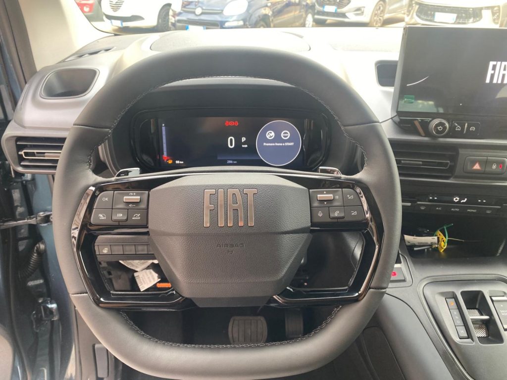 FIAT Doblo 1.5 BlueHdi 130CV AT8 7 POSTI LA PRIMA**IN ARRIV - 22