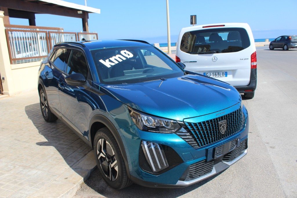 PEUGEOT 2008 PureTech 100 S&S Allure-KM0