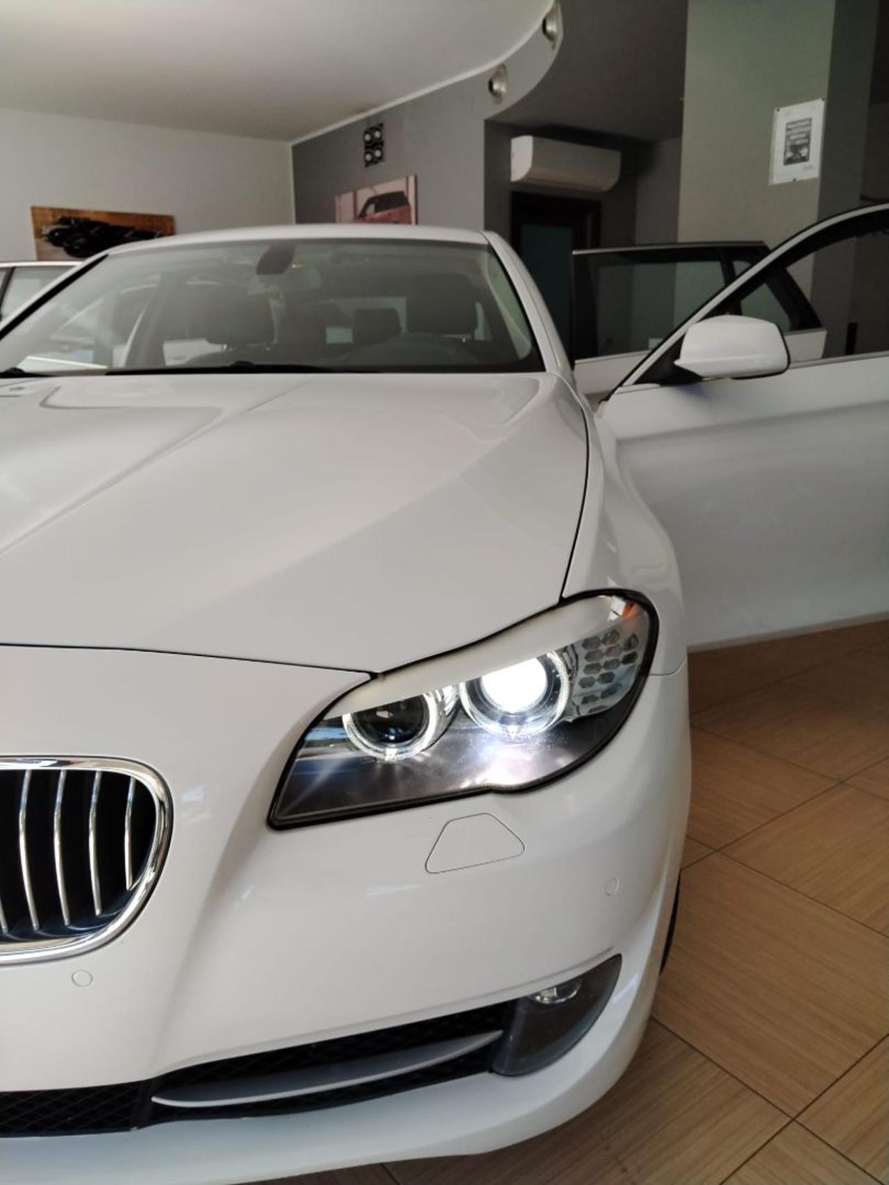 BMW 520 d Touring Business Sport - 24
