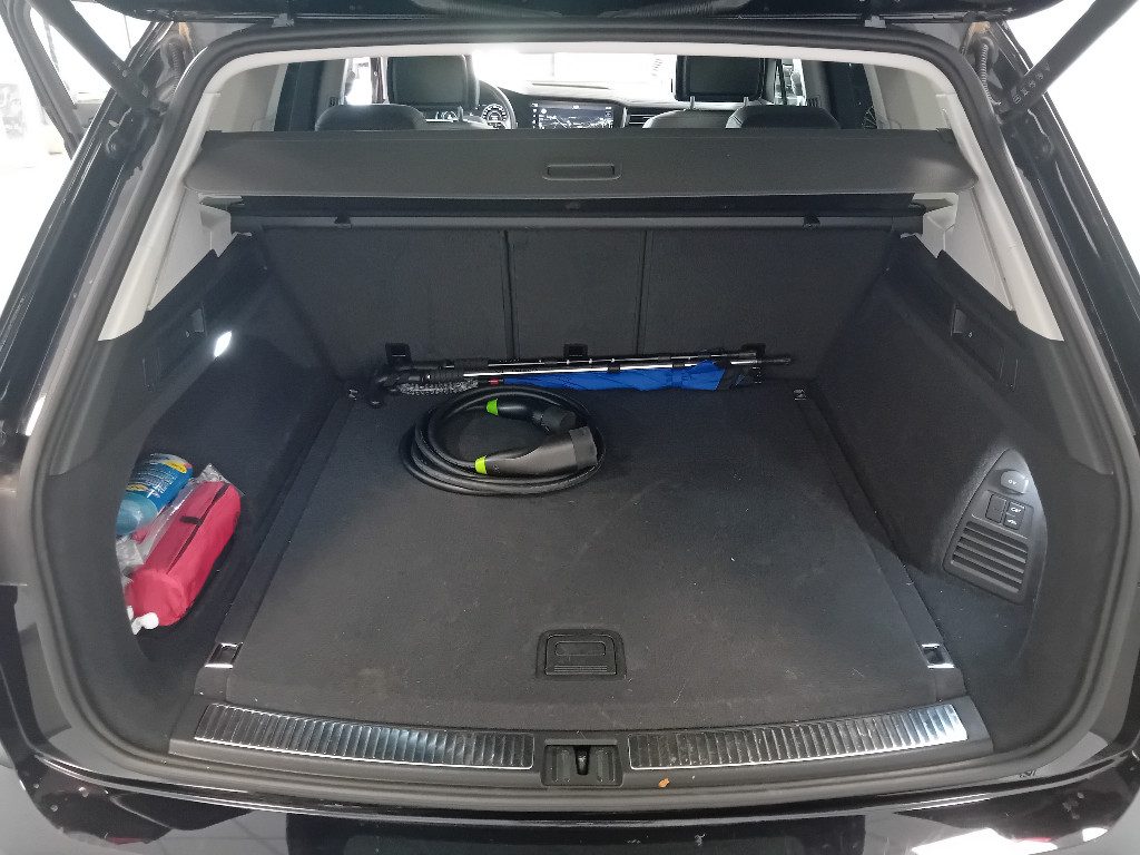 Clicca per ingrandire Touareg - 3.0 V6 TSI eHybrid Atmosphere PLUG - IN