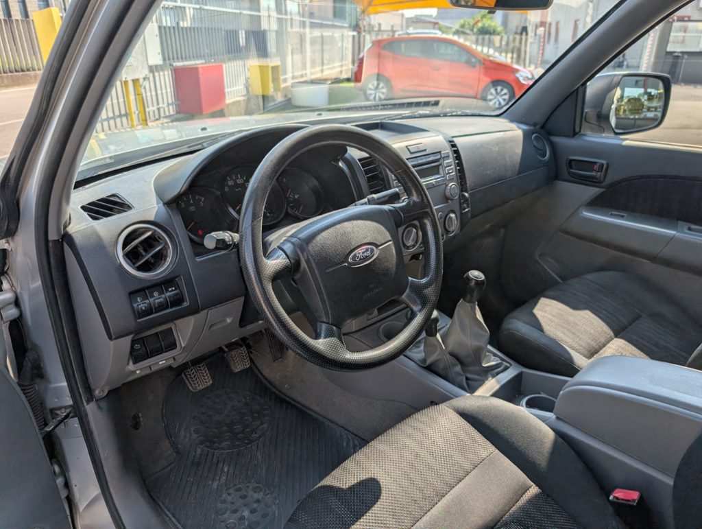 FORD Ranger 2.5 TDCi Double Cab XL 5p.ti - 20
