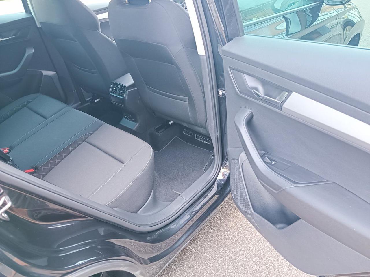 SKODA Karoq 1.0 TSI 110 CV Executive - 10