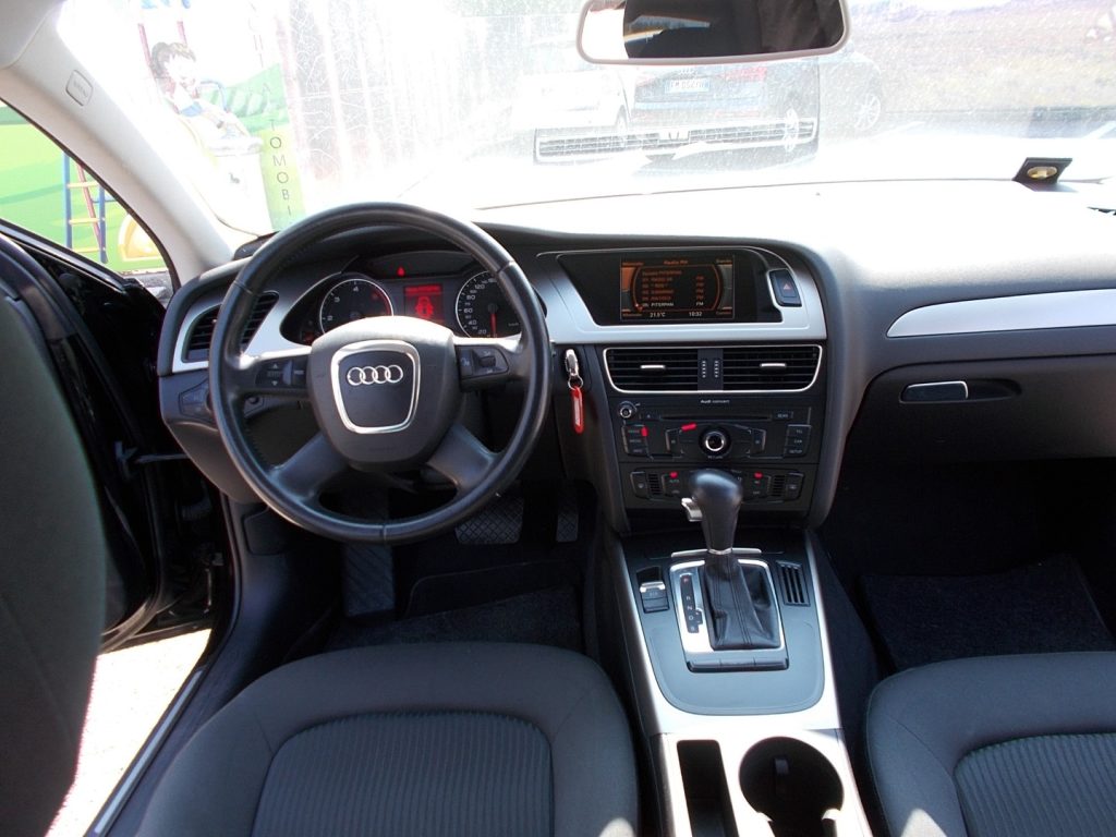 AUDI A4 Avant 2.0 TDI 143 CV multitronic Sline - 6