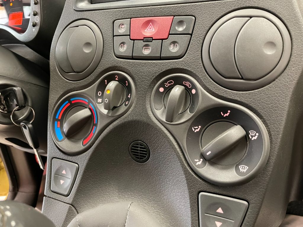 FIAT Panda 1.2 DYNAMIC ECO - 23