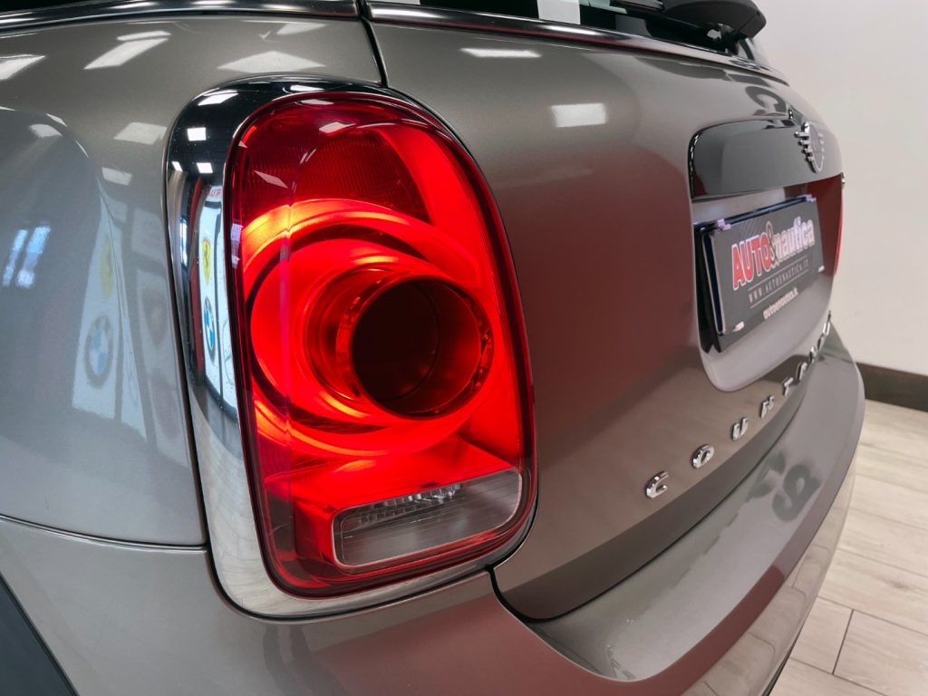 MINI Countryman 2.0 COOPER D BUSINESS AUTO MY18 - 13