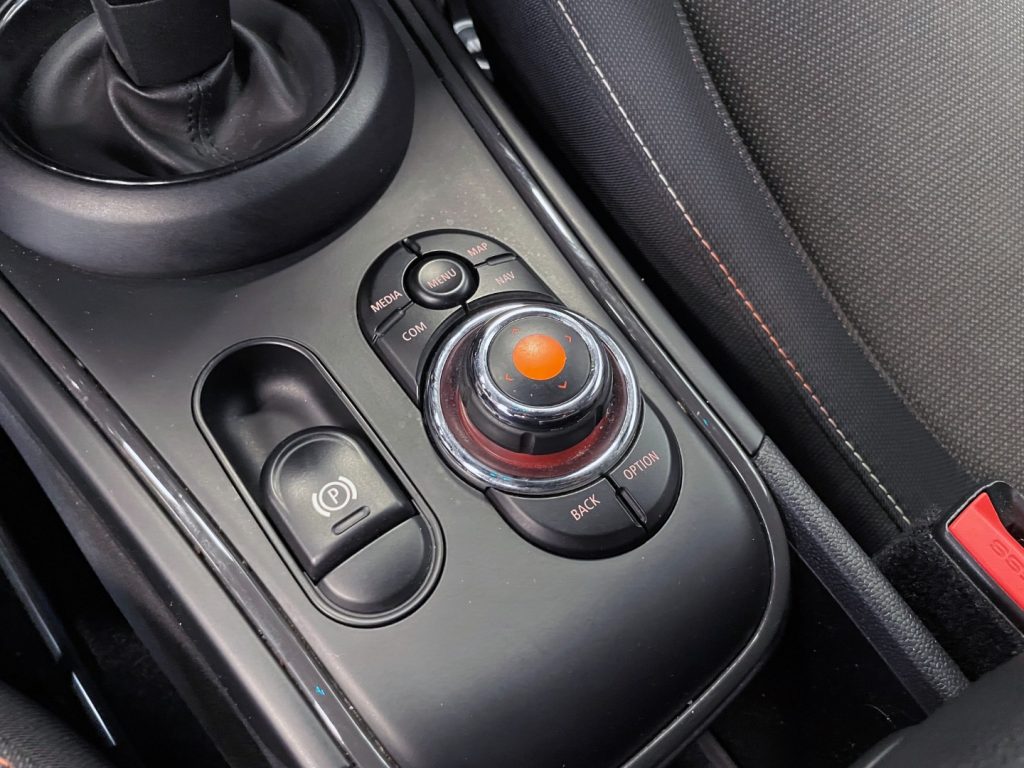 MINI Countryman 2.0 COOPER D BUSINESS AUTO MY18 - 46