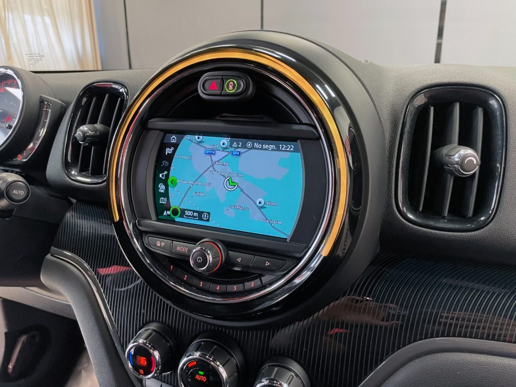 MINI Countryman 2.0 COOPER D BUSINESS AUTO MY18 - 50