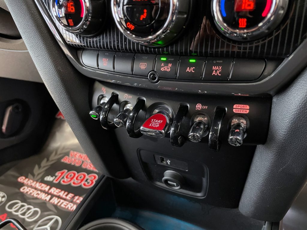 MINI Countryman 2.0 COOPER D BUSINESS AUTO MY18 - 52