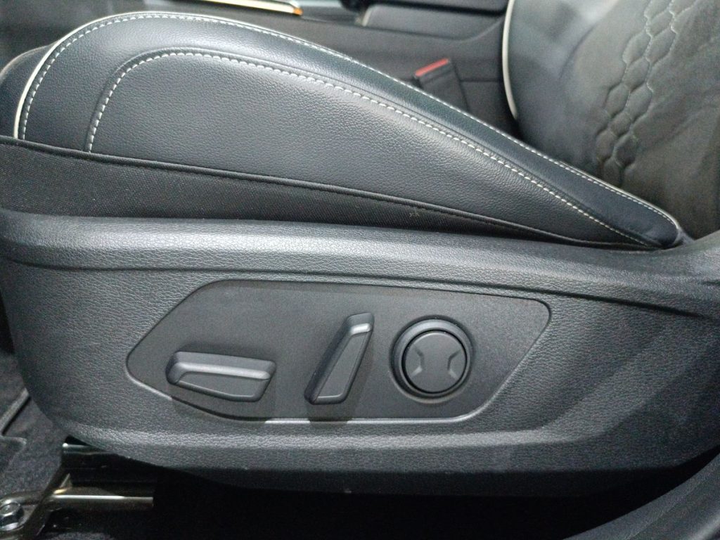 KIA Sportage 1.6 TGDi HEV AT GT-line - 26