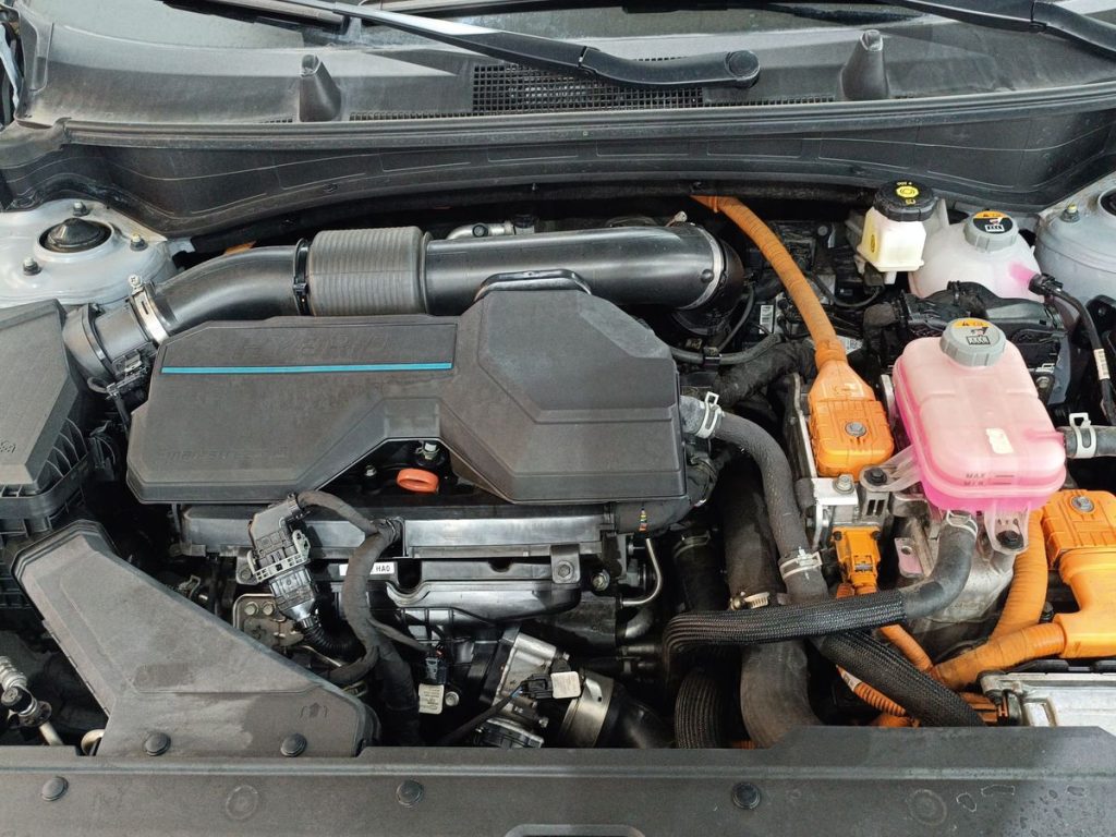 KIA Sportage 1.6 TGDi HEV AT GT-line - 28