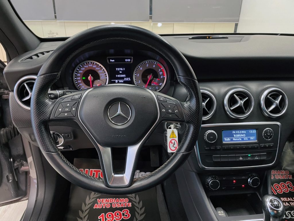 MERCEDES-BENZ A 180 BE SPORT - 19