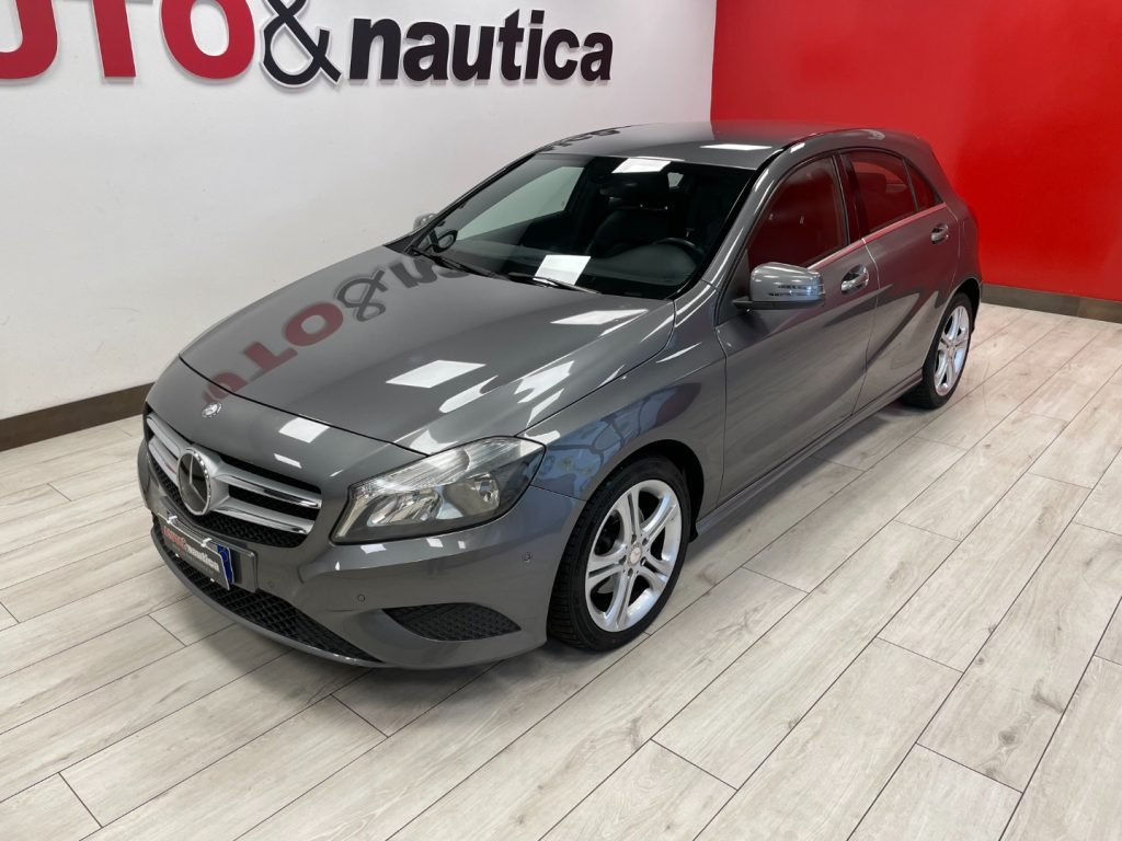 MERCEDES-BENZ A 180 BE SPORT - 31