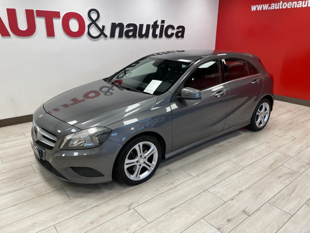 MERCEDES-BENZ A 180 BE SPORT - 32