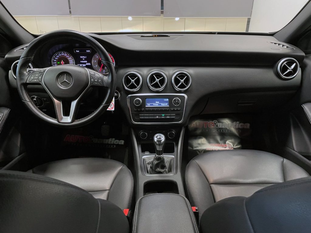 MERCEDES-BENZ A 180 BE SPORT - 42