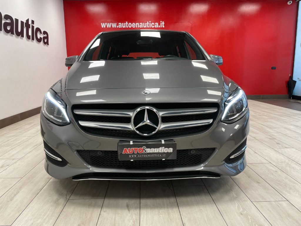 MERCEDES-BENZ B 180 SPORT AUTO - 4