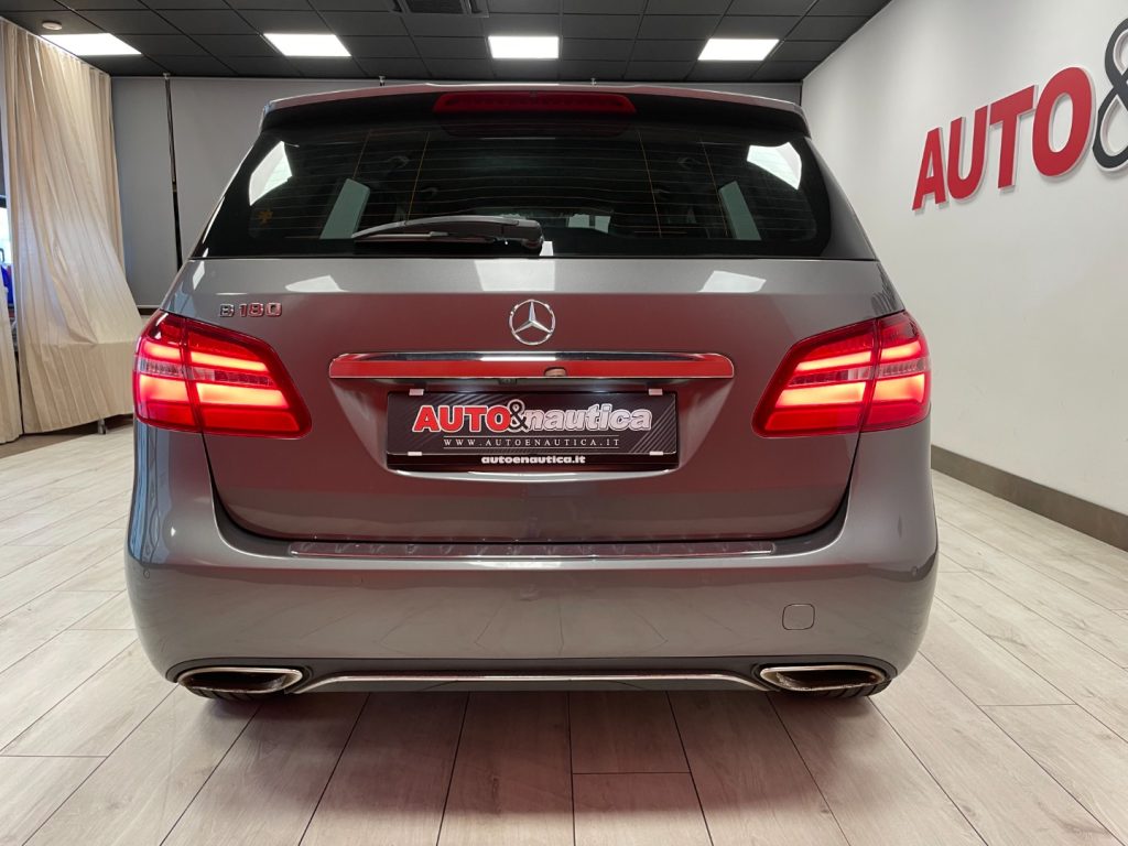 MERCEDES-BENZ B 180 SPORT AUTO - 10