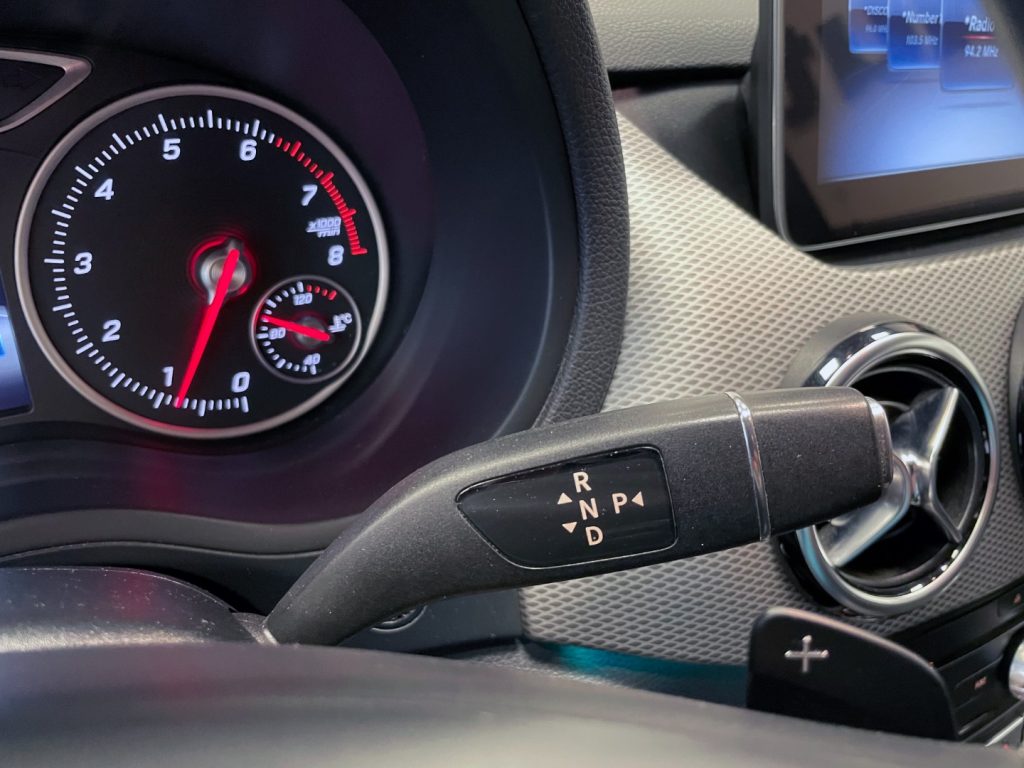 MERCEDES-BENZ B 180 SPORT AUTO - 28