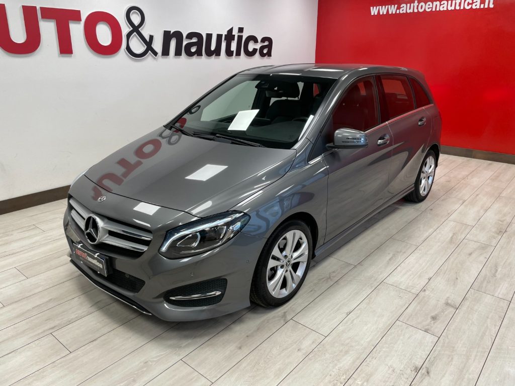 MERCEDES-BENZ B 180 SPORT AUTO - 31
