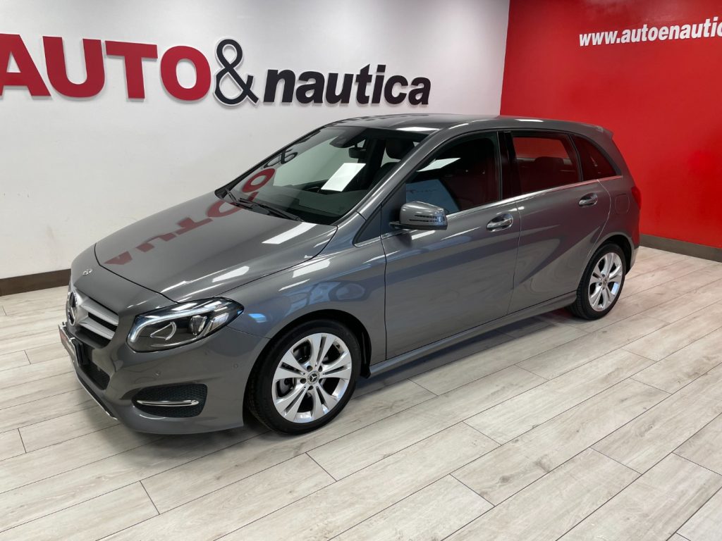 MERCEDES-BENZ B 180 SPORT AUTO - 32