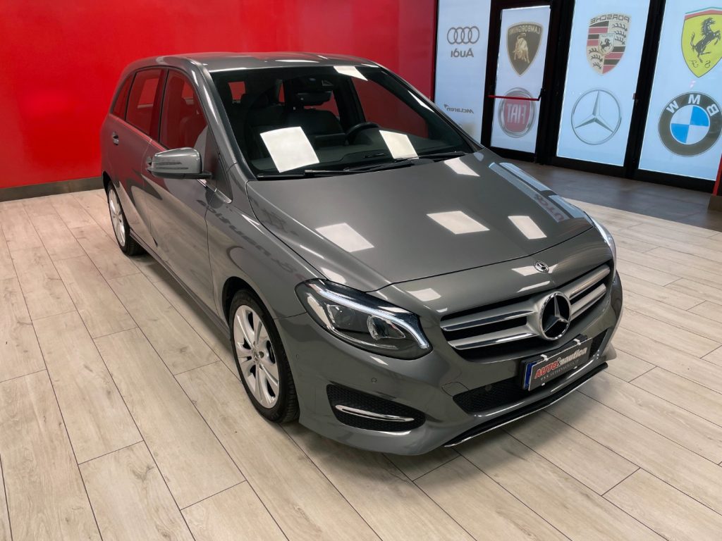 MERCEDES-BENZ B 180 SPORT AUTO - 34