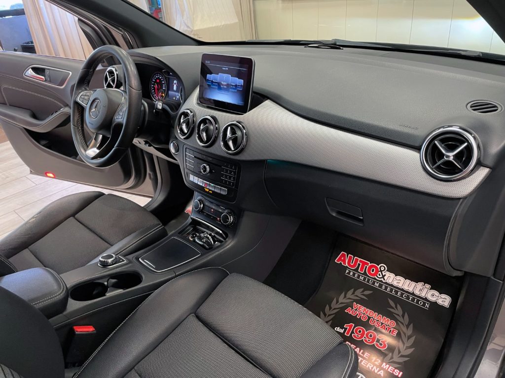 MERCEDES-BENZ B 180 SPORT AUTO - 46