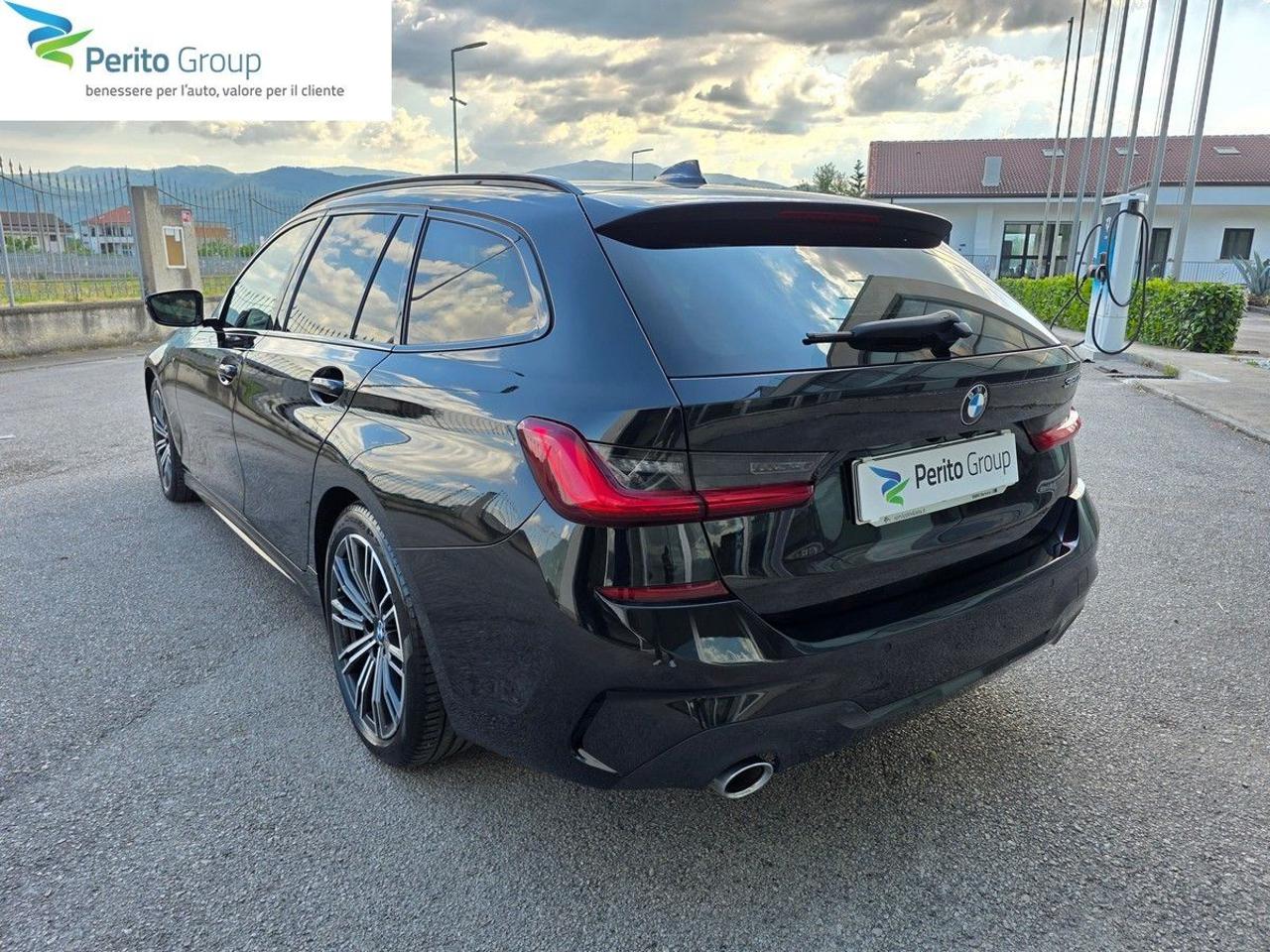 BMW 320 d 48V Touring Msport - 3