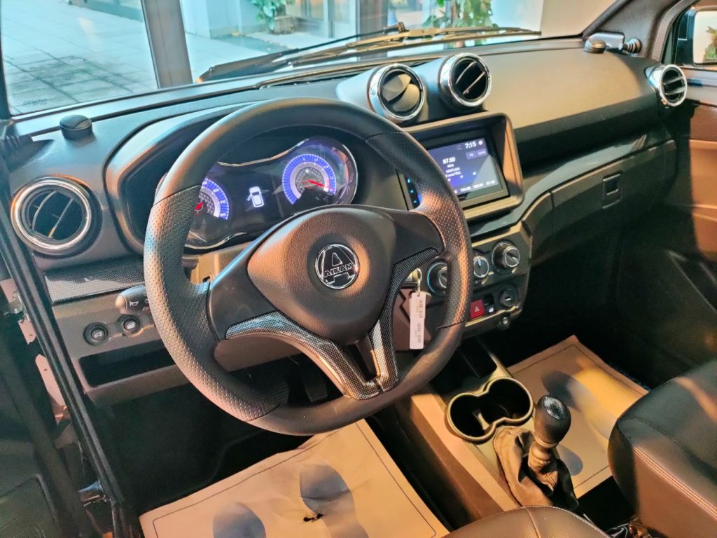 AIXAM Coupé GTI Pelle Tablet Android Apple Pronta Consegna - 10