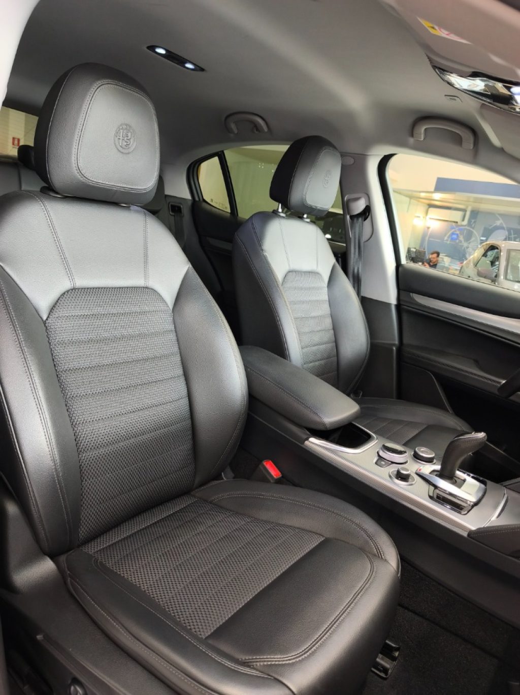 ALFA ROMEO Stelvio 2.2 d Q4 190 CV AT8 Navi Sprint - 19
