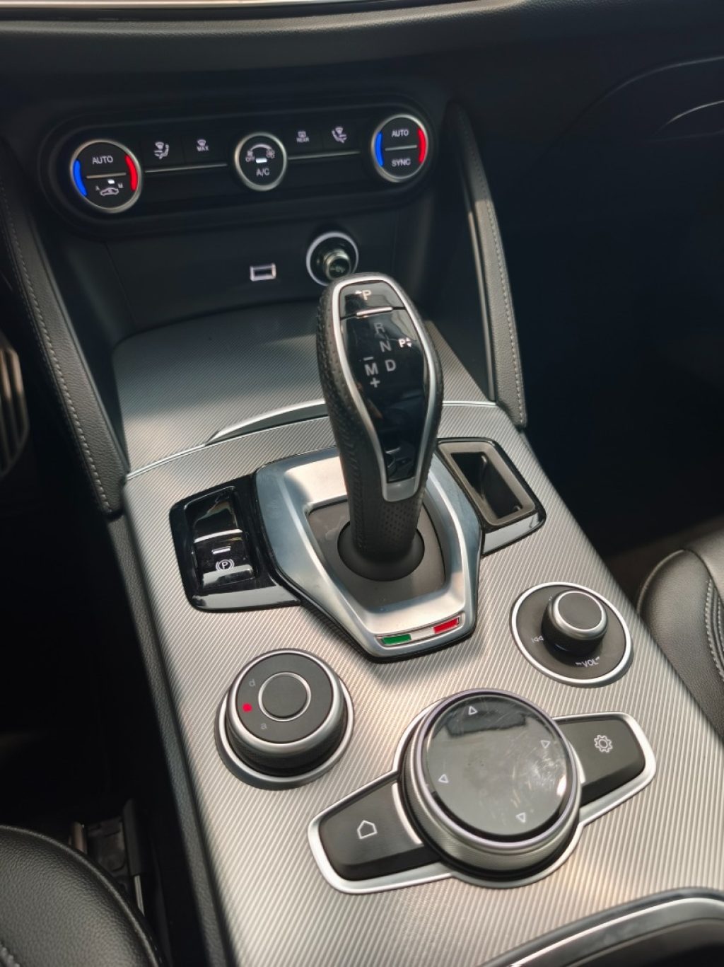ALFA ROMEO Stelvio 2.2 d Q4 190 CV AT8 Navi Sprint - 12