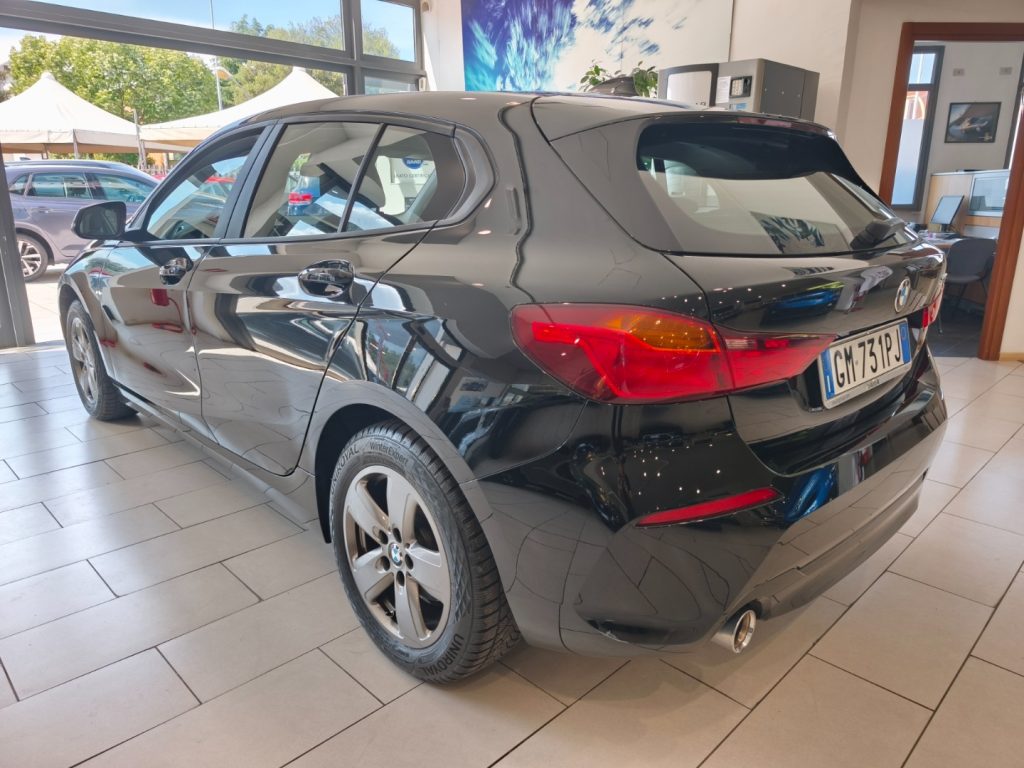 BMW 116 d Automatic Advantage Navi Digital Cockpit - 4