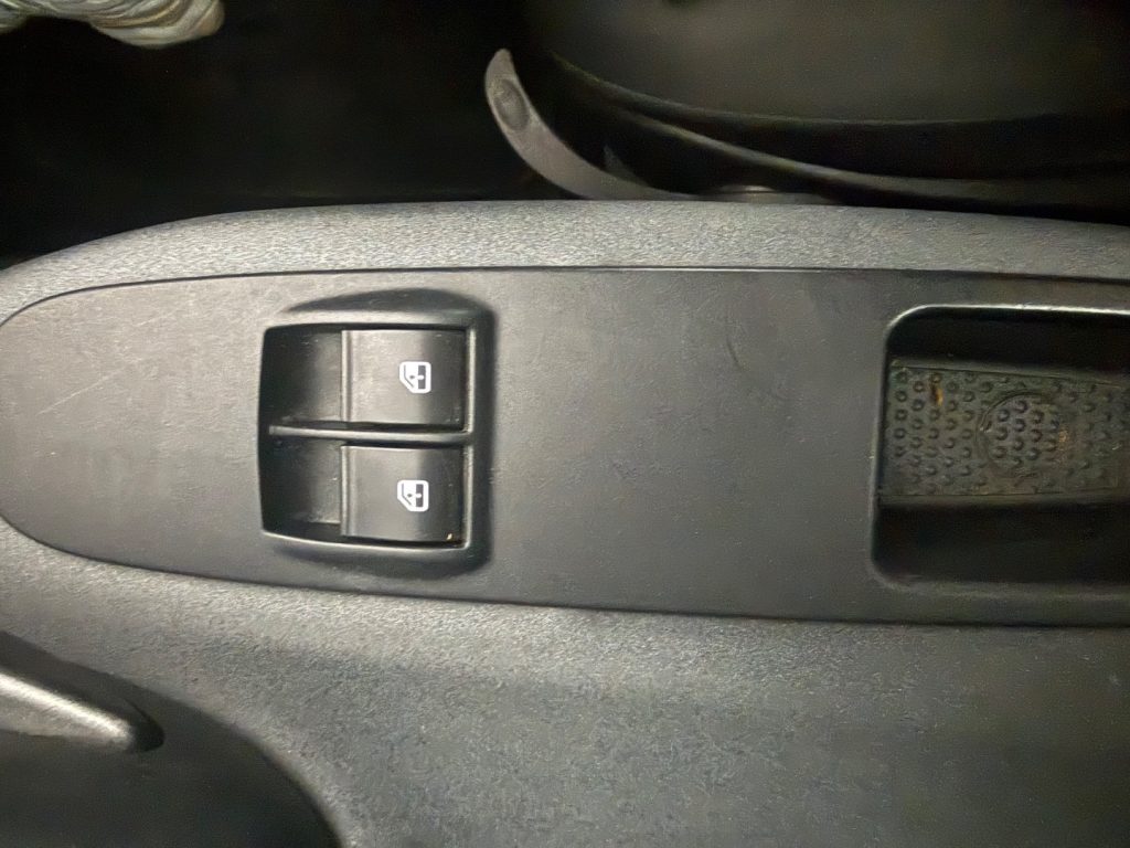 LANCIA Ypsilon 1.2 69 CV 5 porte .Silver - 10