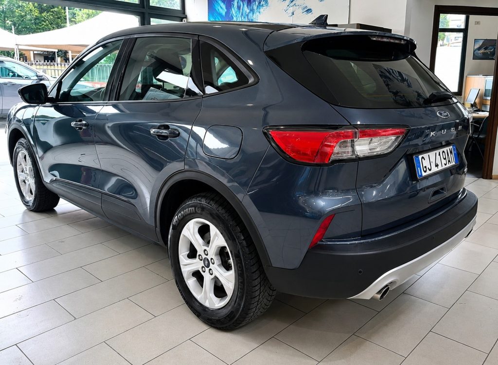 FORD Kuga 2.5 Plug In Hybrid Connect 2WD Automatic - 6