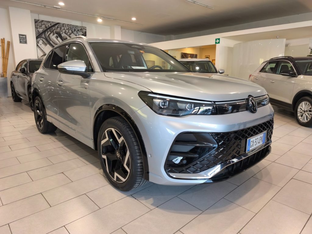 VOLKSWAGEN Tiguan 2.0 TDI 150 CV DSG R-Line Plus - 3