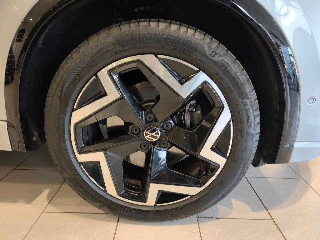 VOLKSWAGEN Tiguan 2.0 TDI 150 CV DSG R-Line Plus - 9