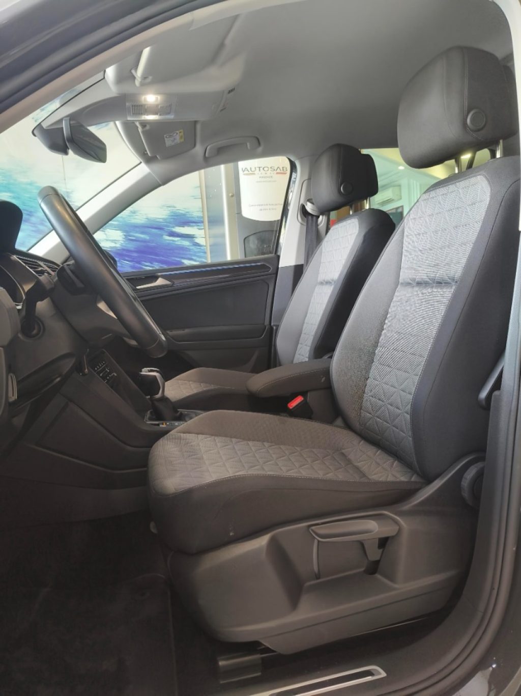 VOLKSWAGEN Tiguan 2.0 TDI Automatic DSG 150 CV Life 24 Mesi Garanzia - 9