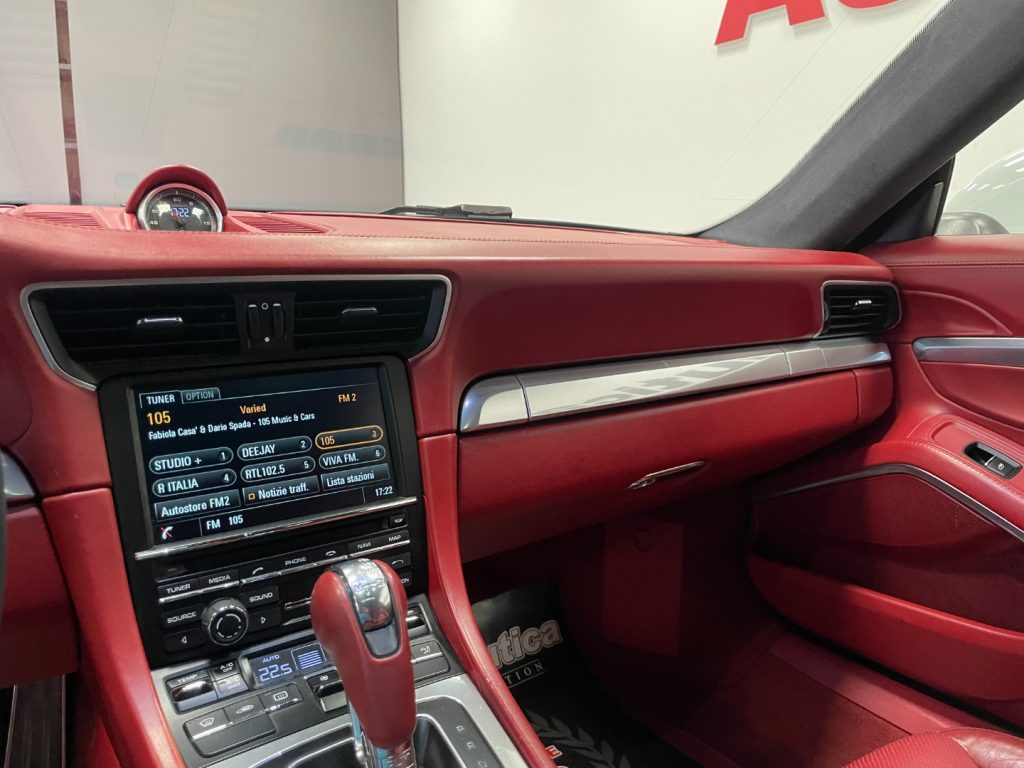 PORSCHE 911 911 S COUPE 3.4 CARRERA AUTO - 22