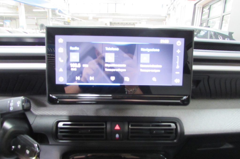 CITROEN C3 PureTech 100 S&S Max - 9