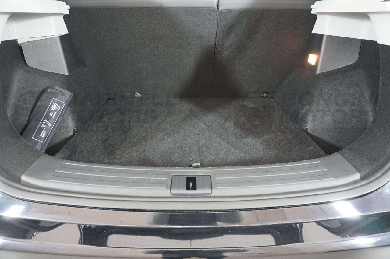 MG ZS 1.5 GPL LUXURY - 12