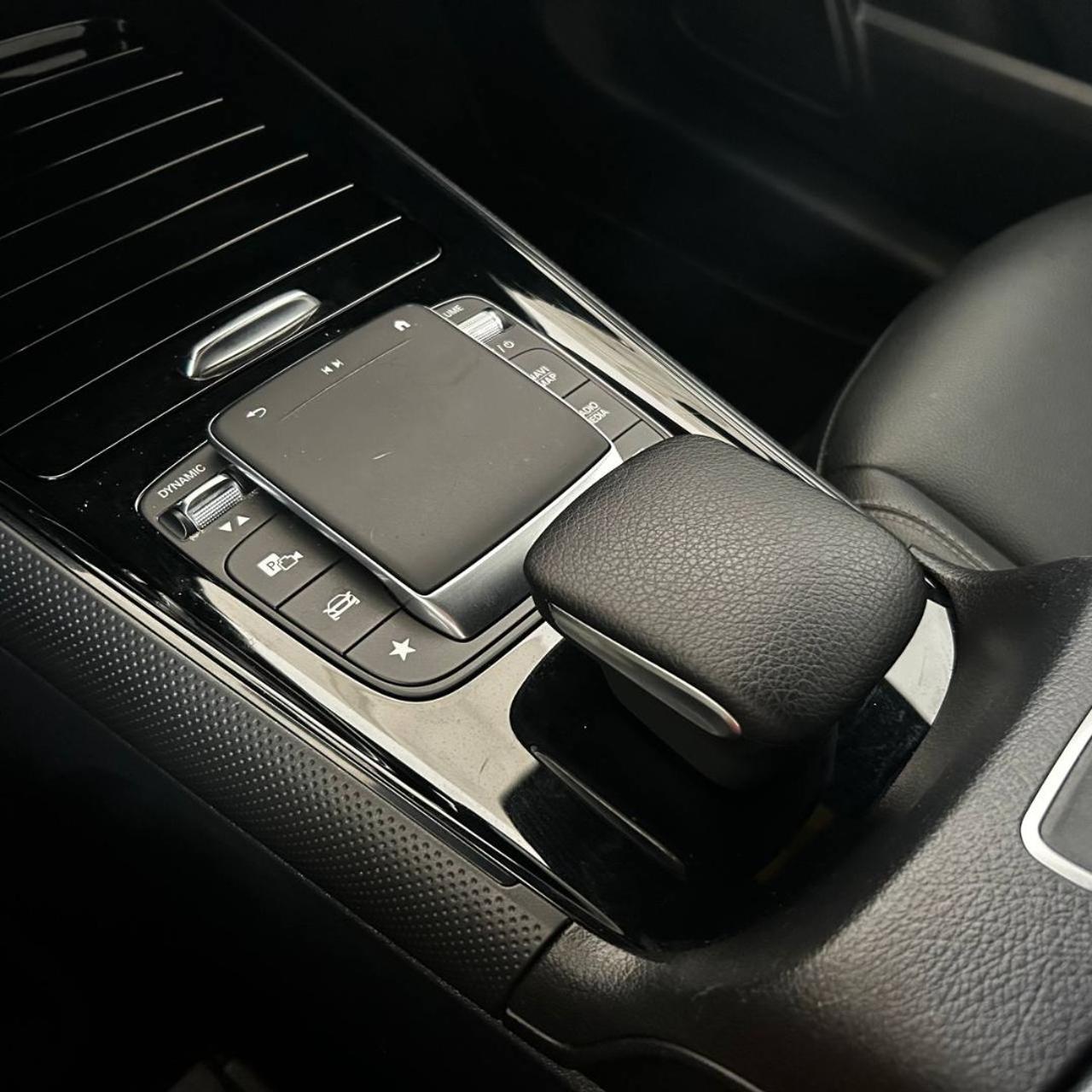MERCEDES-BENZ GLB 220 d Automatic 4Matic Sport - 24