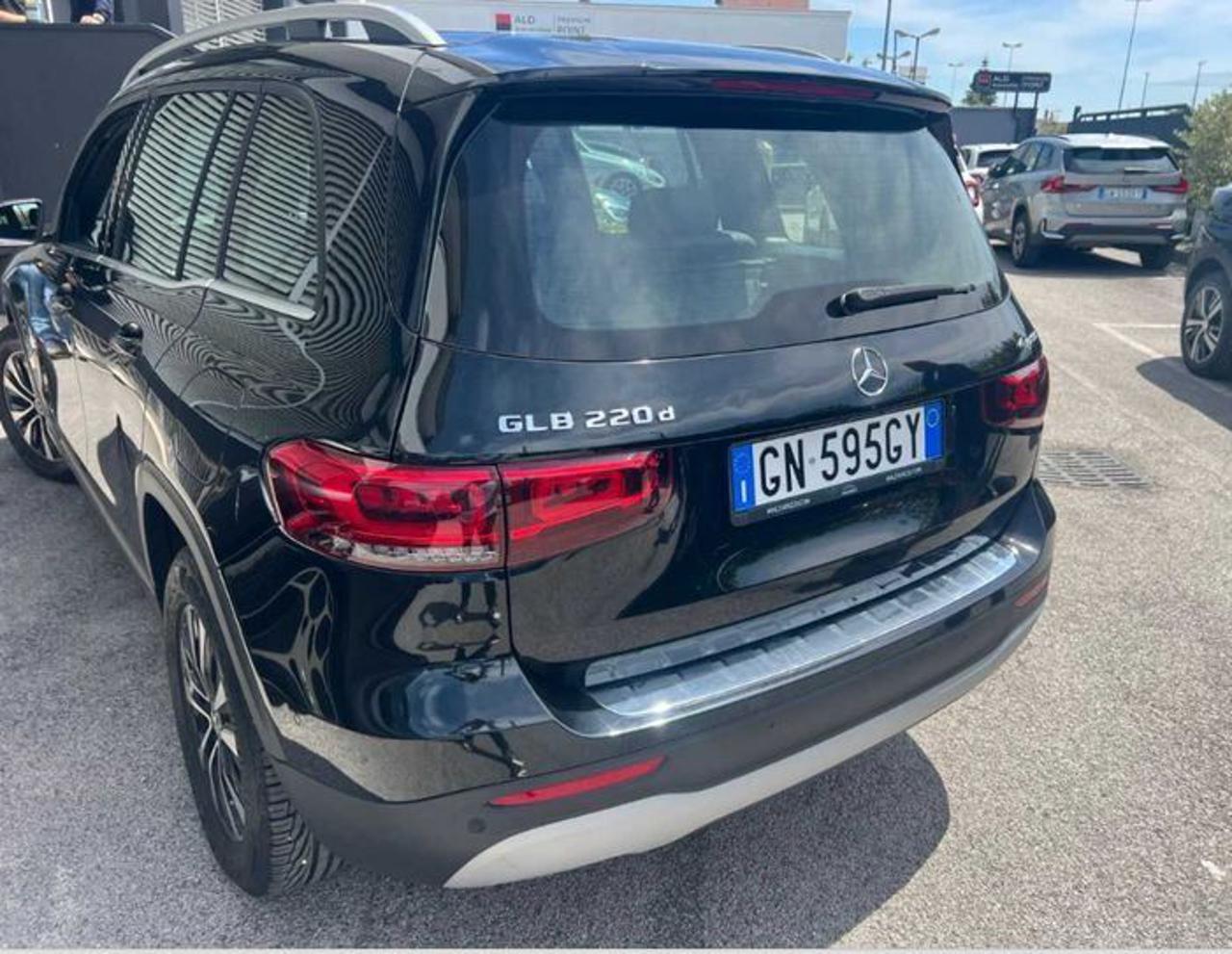 MERCEDES-BENZ GLB 220 d Automatic 4Matic Sport - 5