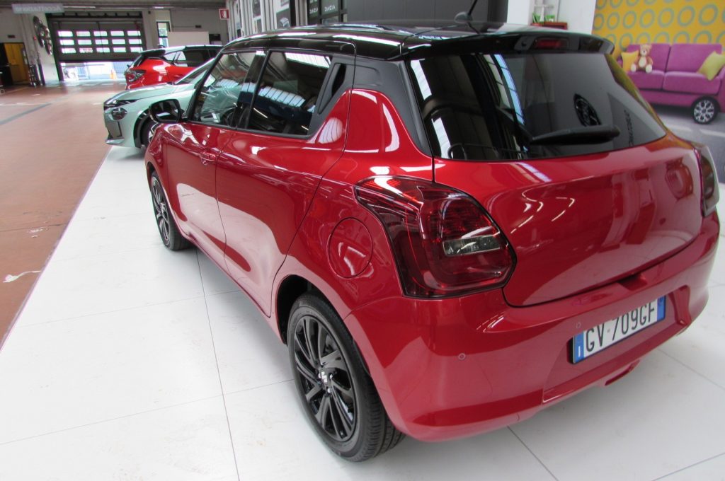 SUZUKI Swift 1.2 Hybrid Top - 4