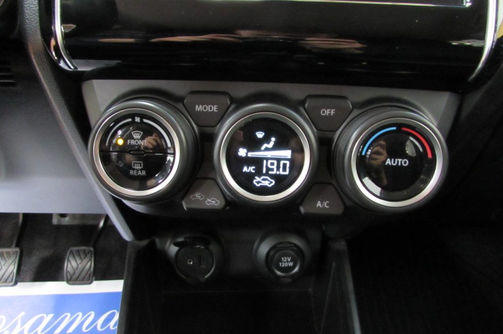 SUZUKI Swift 1.2 Hybrid Top - 9