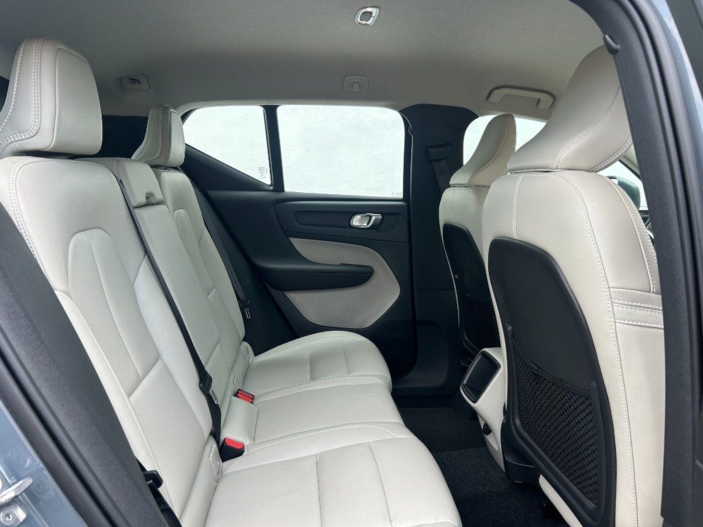 VOLVO XC40 D3 AWD Geartronic Inscription - Foto 6