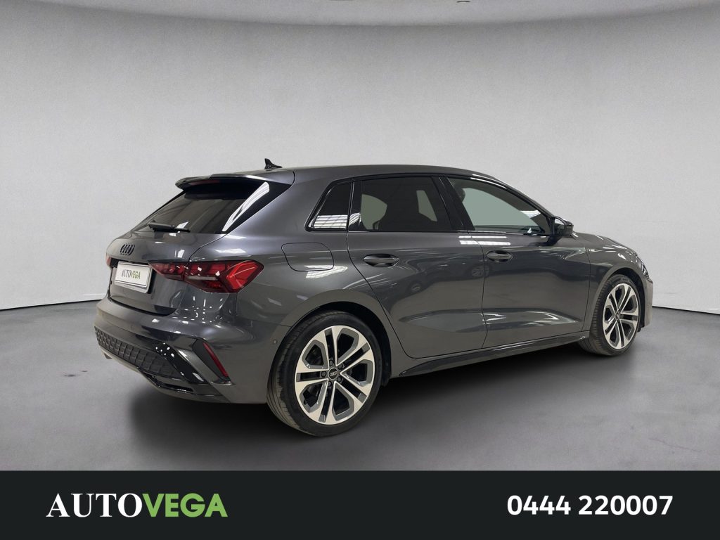 AUDI A3 sportback 2.0 tdi s line edition 150cv s-tronic - 4