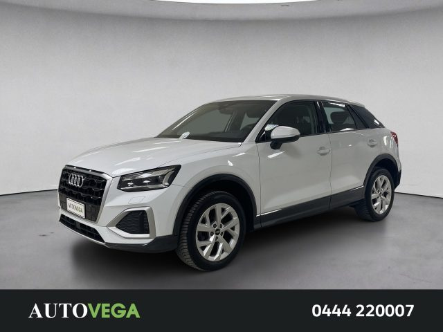 AUDI Q2 Bianco pastello