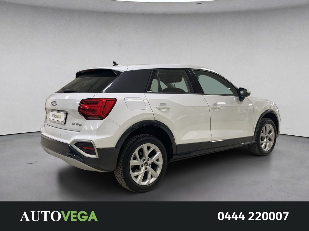 AUDI Q2 35 1.5 tfsi business advanced s-tronic - 4
